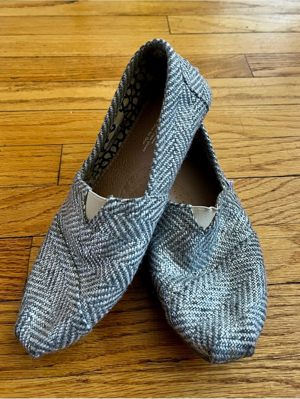 Toms Slip-on in Silver & Gray